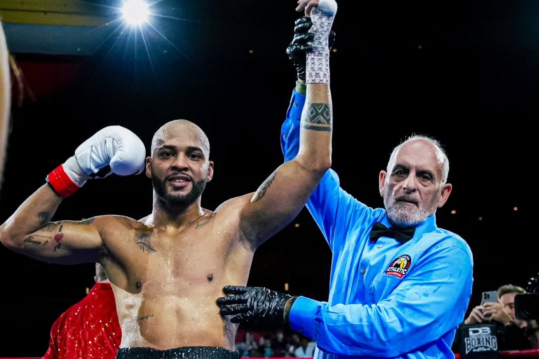 Fists of Fury 8: Armando Martinez Wins by Unanimous Decision